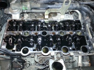 Nepakeisto generatoriaus dirželio pasekmės. Variklio galvutė